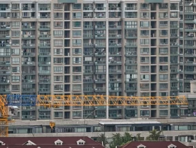 香港股市上涨，中国房地产销售增长标志着复苏